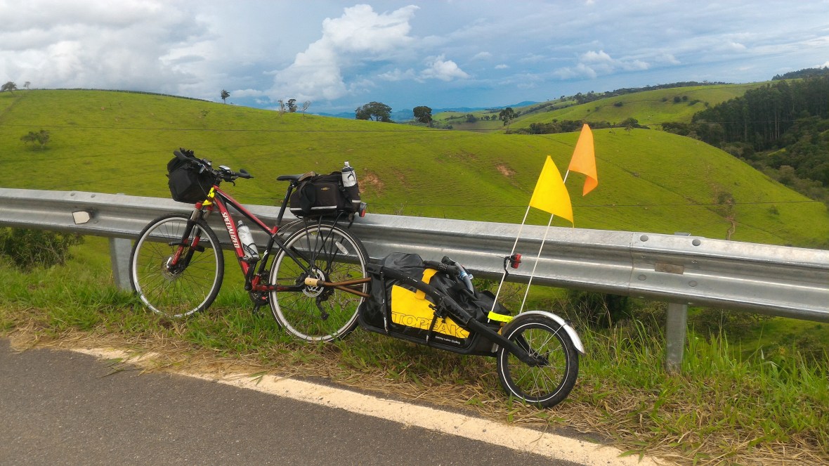 Foto de um mirante na serra Guartinguetá - Cunha